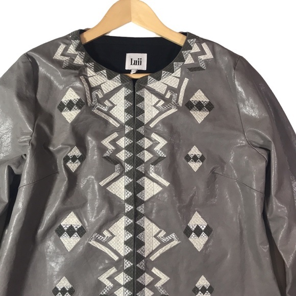 Luii Gray PU Faux Leather Aztec Inspired Design Jacket Size Medium - Picture 4 of 10